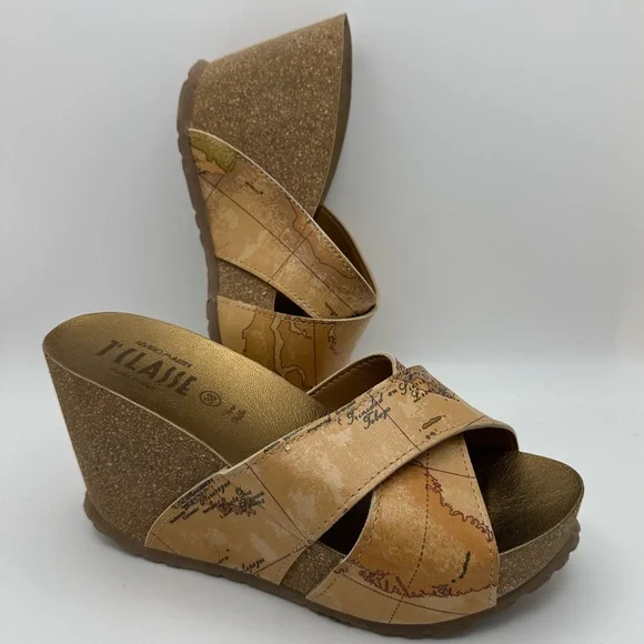 Alviero Martini Sz 38/US 7 1A Classe Italy Wedge Slip On Mules Spain Cork Map - Picture 4 of 10